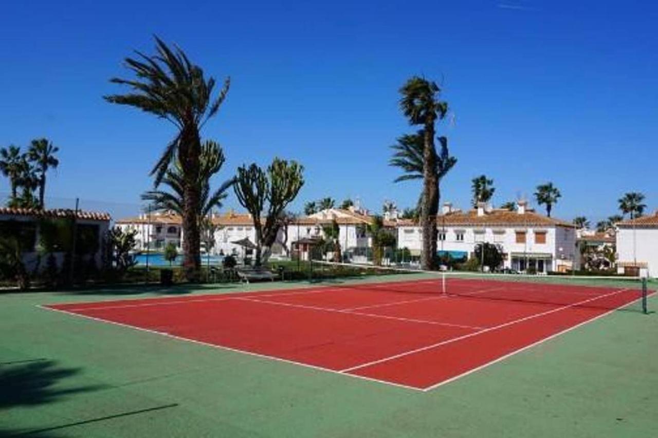 Costa Blanca Bungalow Lago jardin frente piscina 4 personas Torrevieja Exterior foto