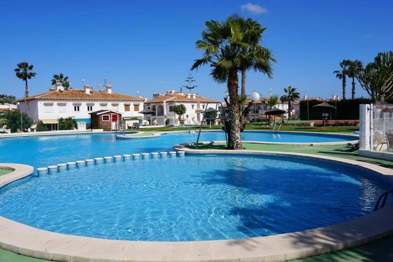 Costa Blanca Bungalow Lago jardin frente piscina 4 personas Torrevieja Exterior foto